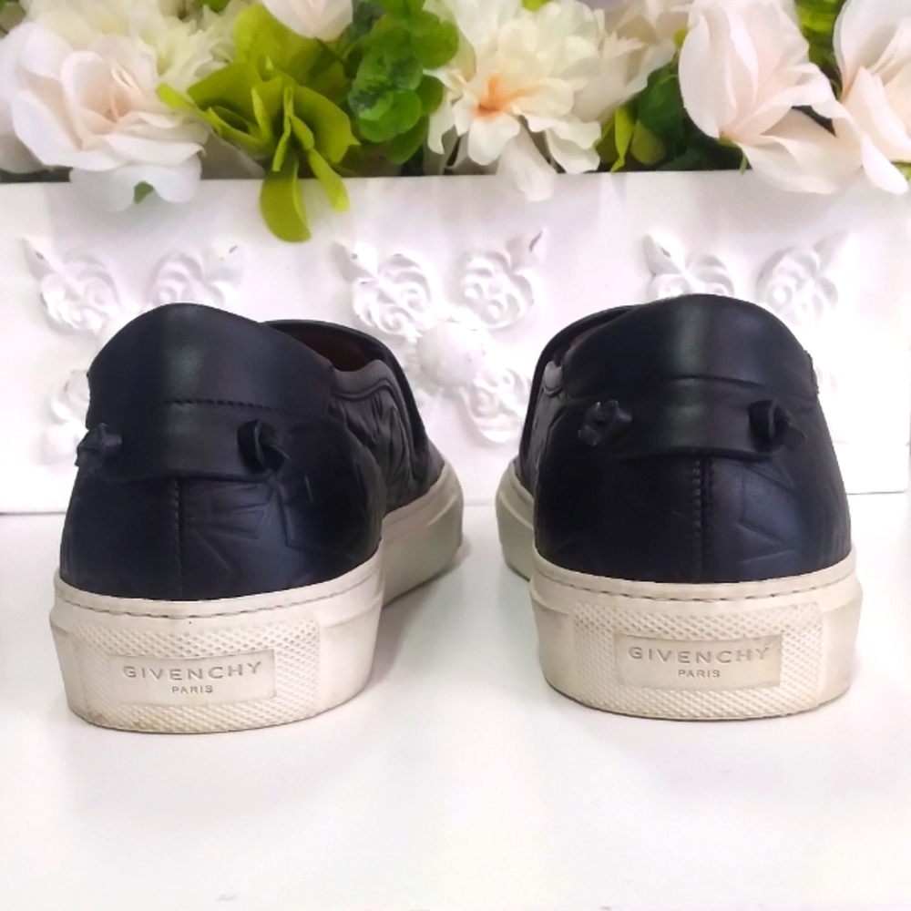 Givenchy star slip on sneakers size 35 US 5 - Picture 4 of 11